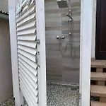 Weber Prázdninový dům